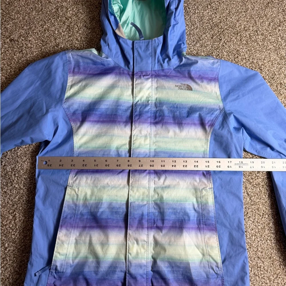 The North Face Mint-Blue Girls'‎ Hooded Windbreaker